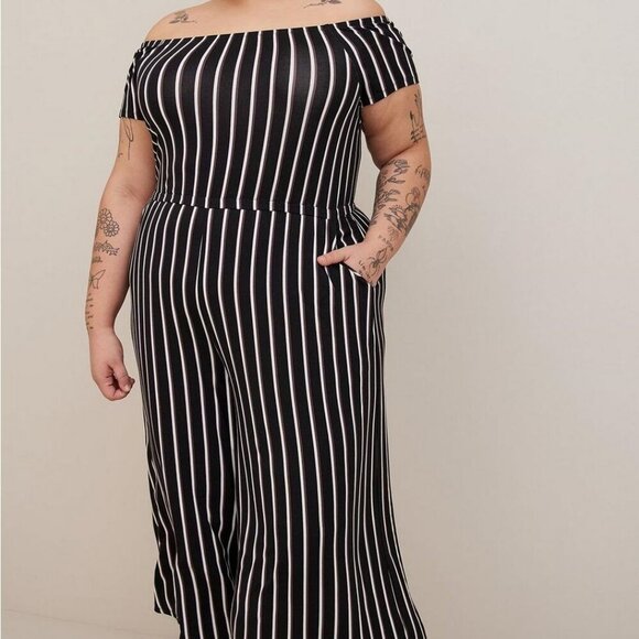 Super Soft Culotte Jumpsuit - Picture 4 of 6